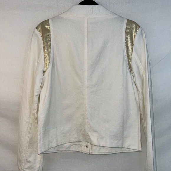 CHANEL Boutique, Bomber Jacket in White Linen and Gold Lurex, Size 38 - Picture 3 of 13
